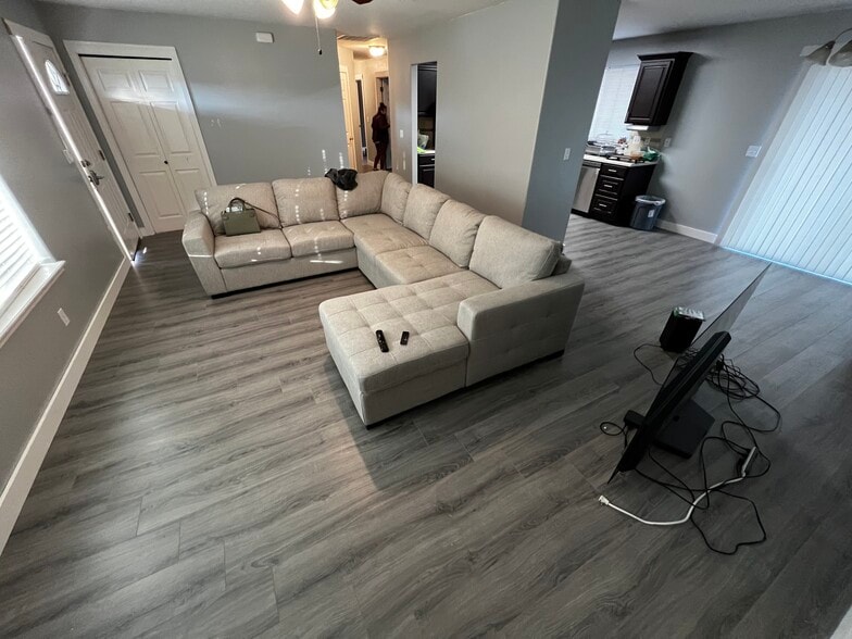 Building Photo - 308 Villa Real Dr