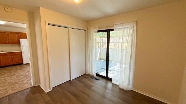 Building Photo - 3665 Ashway Dr