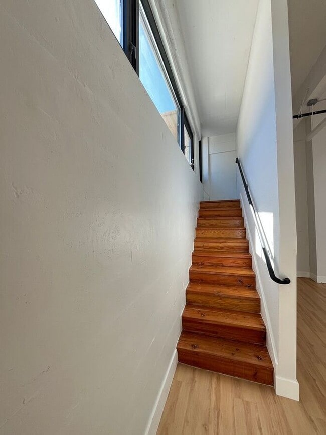 Building Photo - 5701 International Blvd