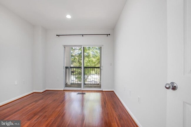 Building Photo - 11325 Aristotle Dr