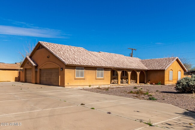 Building Photo - 8812 W Pinnacle Peak Rd