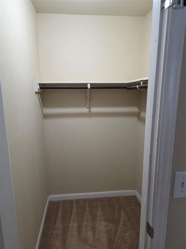 Building Photo - 602 Mitchell Dr