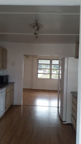 Kitchen Living Room - 36 Cypress Ave