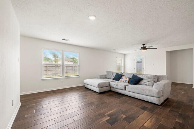 Building Photo - 9312 Sandoval Cir