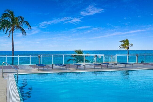 Building Photo - 3900 Galt Ocean Dr