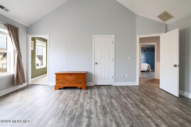 Building Photo - 12 Osbourne Ct