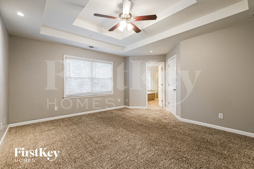 Building Photo - 1520 Maplewood Ct