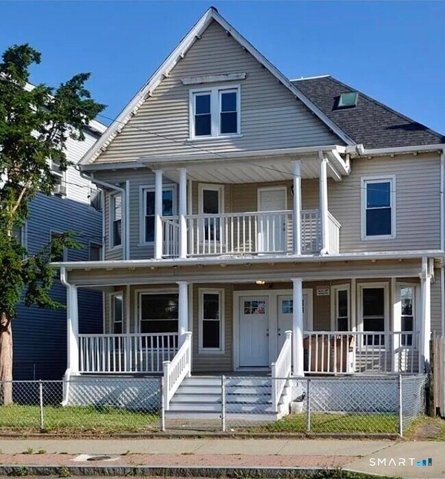 Building Photo - 1119 Stratford Ave