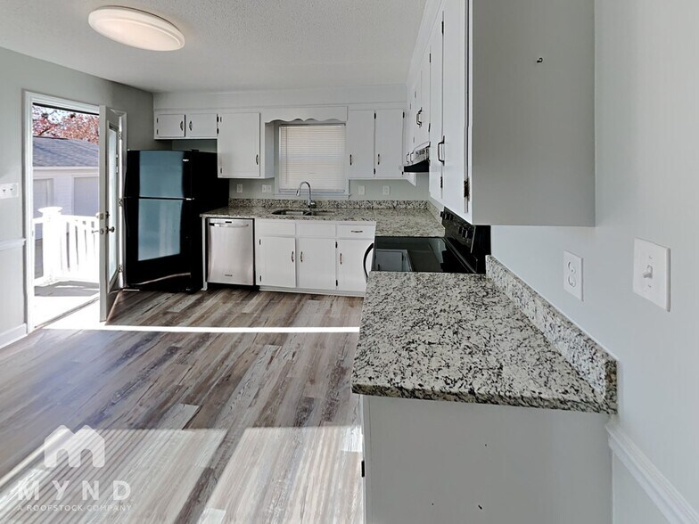 Building Photo - 7907 Red Lantern Rd