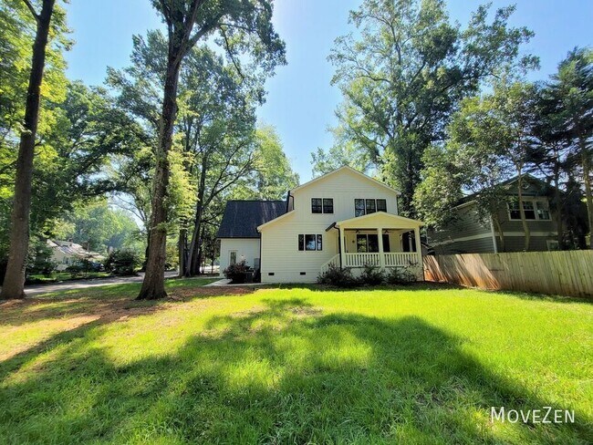 Building Photo - 1265 Pinecrest Ave