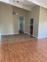 Building Photo - 11366 Cherry Hill Rd