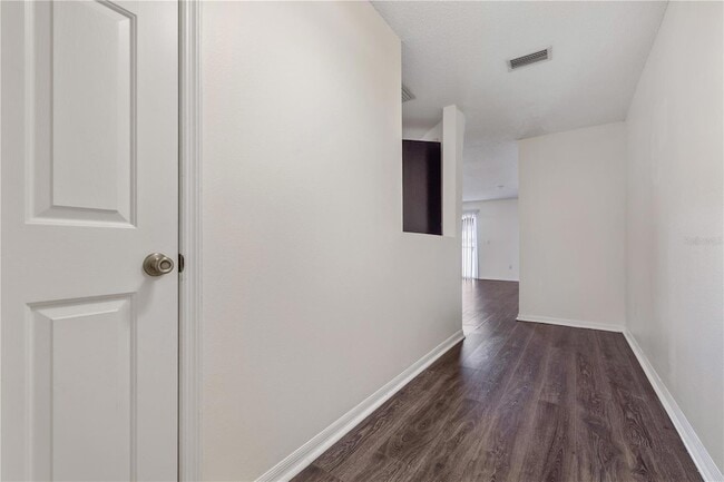 Building Photo - 8505 Edgewater Pl Blvd