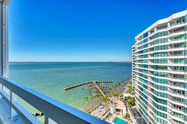 Building Photo - 888 Blvd of the Arts