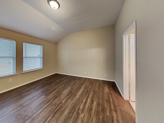 Building Photo - 1910 Temper Lane