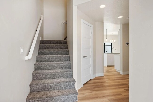 Building Photo - Brand New 3 Bedroom Townhome in Washington