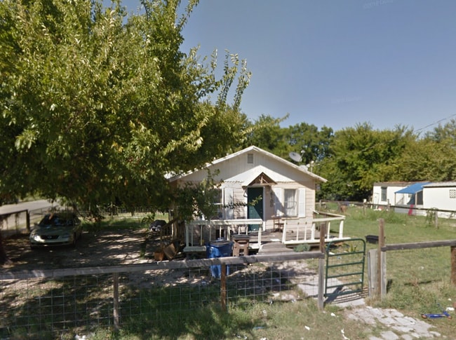 Building Photo - 6100 Kasper St