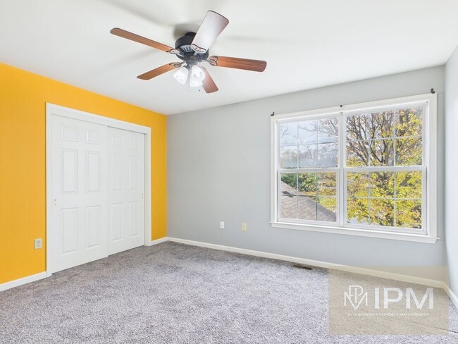 Building Photo - 1/2 First Months Rent!! Bright 2 Bed, 1.5 Bath Townhome in New Cumberland!