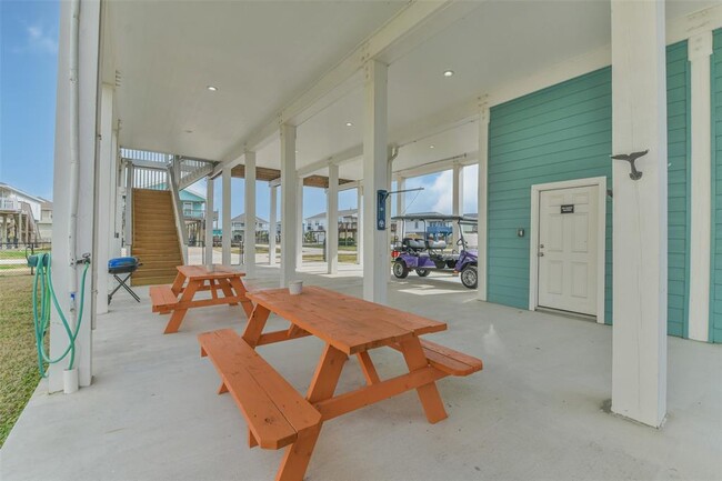 Building Photo - 4022 Fort Bend Dr