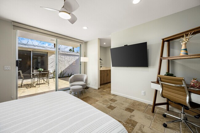 Building Photo - 76705 Sandpiper Dr