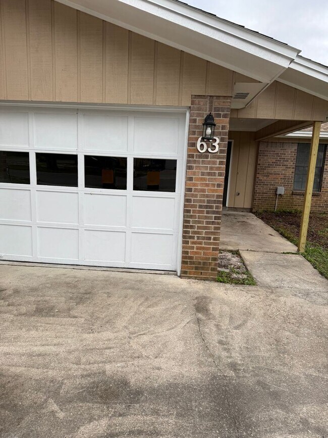 Building Photo - BV-Lincoln Drive