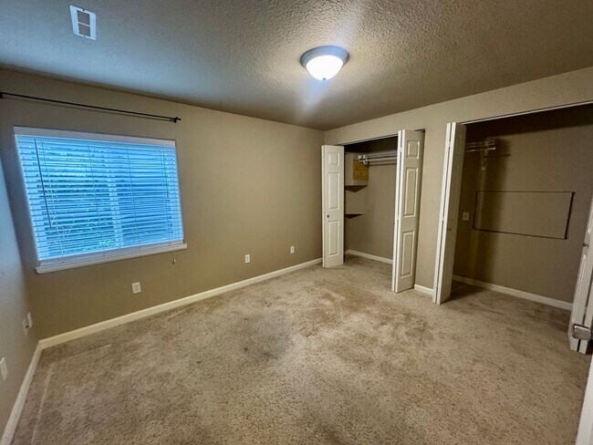 Building Photo - 5 Bedroom Home in Stetson Hills
