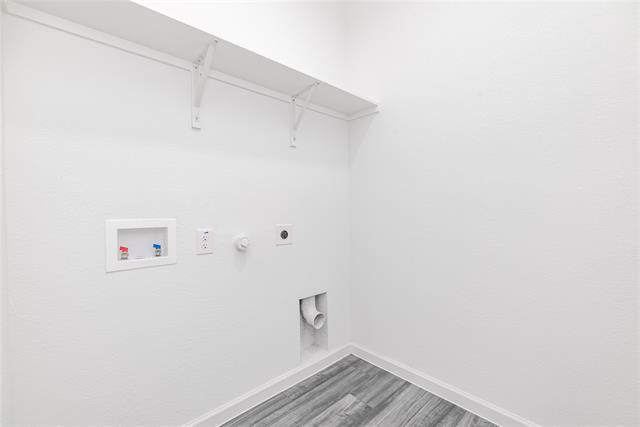 Building Photo - 772 Wellington Dr