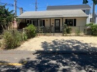 Building Photo - 34 E Surf Way