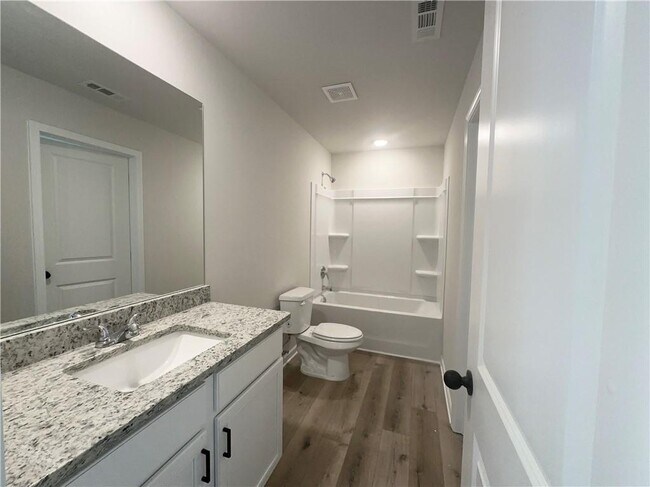Building Photo - 284 Fox Crk Dr
