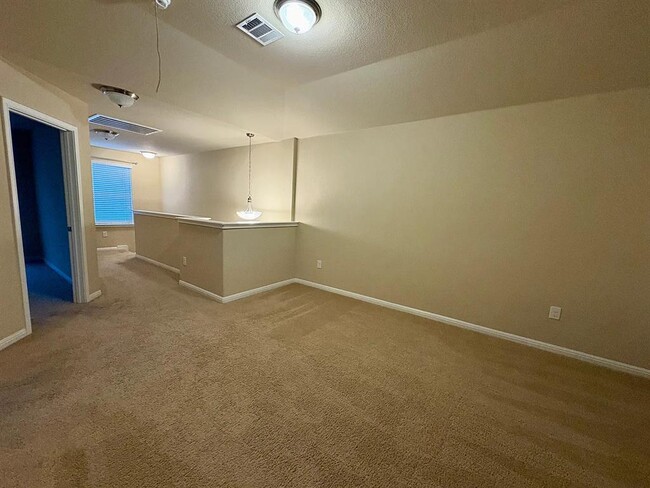 Building Photo - 116 Gates of the Arctic Ave