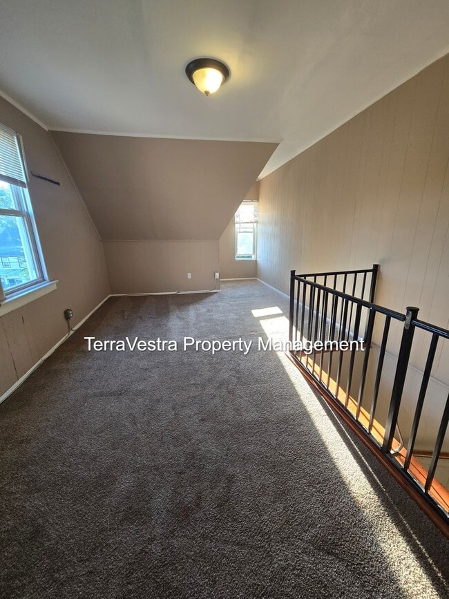 Building Photo - Single Family in Millville!