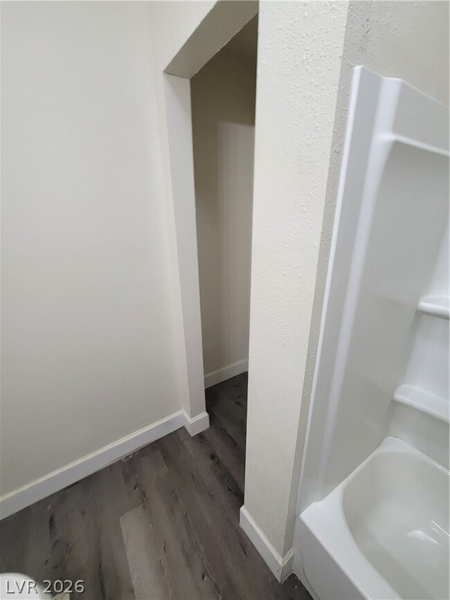 Building Photo - 3412 Townhouse Dr