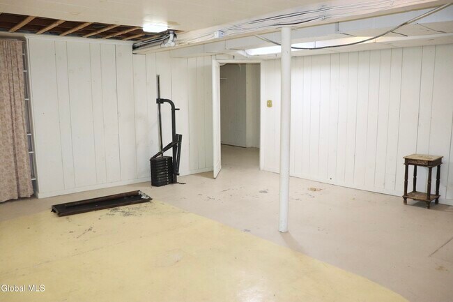 Building Photo - 647 New Scotland Ave