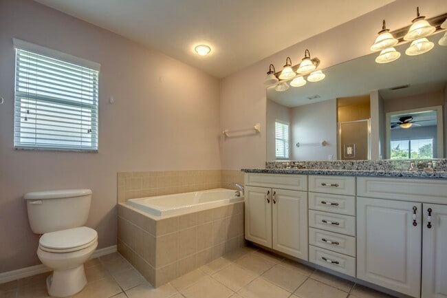Building Photo - COMING SOON! 3 bedroom 2 bathroom single f...