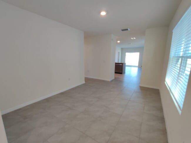 Building Photo - 33997 Jasper Stone Dr