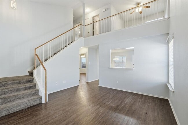 Building Photo - 13516 Lyndon B Johnson St