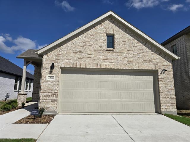 Building Photo - 3905 White Rock Dr