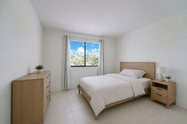 Building Photo - 255 Galen Dr