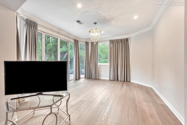 Building Photo - 25644 Queenscliff Ct