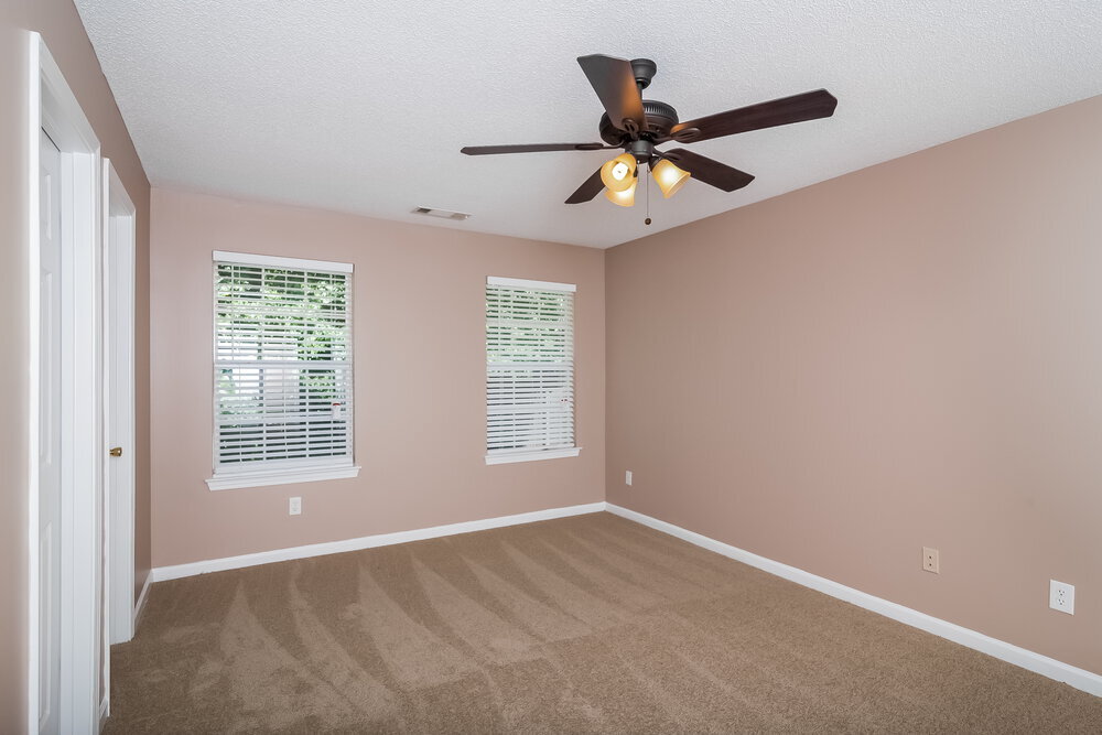 Building Photo - 4195 Clarks Tr