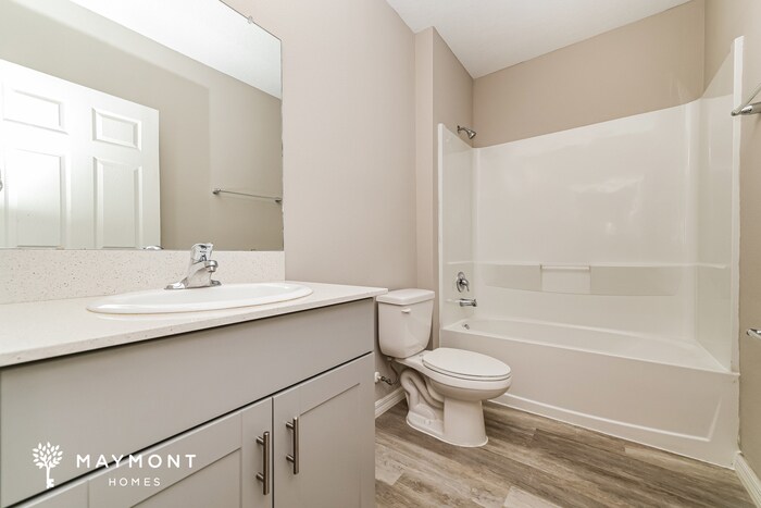 Building Photo - 12892 Tannencrest Dr