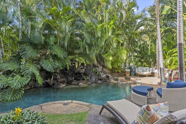 Building Photo - Pili Pono: Exclusive 5BR Estate w/ Pool, S...