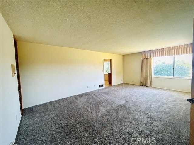 Building Photo - 2750 W Devonshire Ave