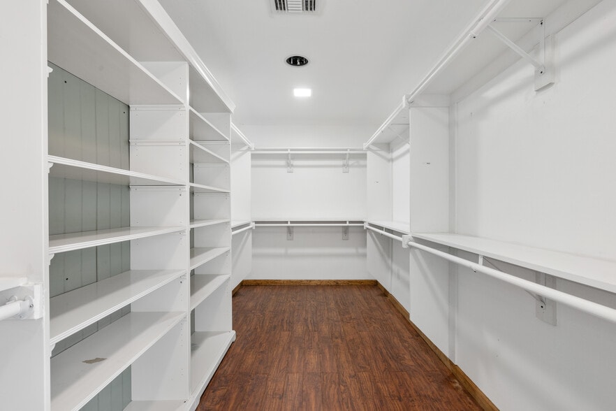 Building Photo - 3319 E Indian School Rd