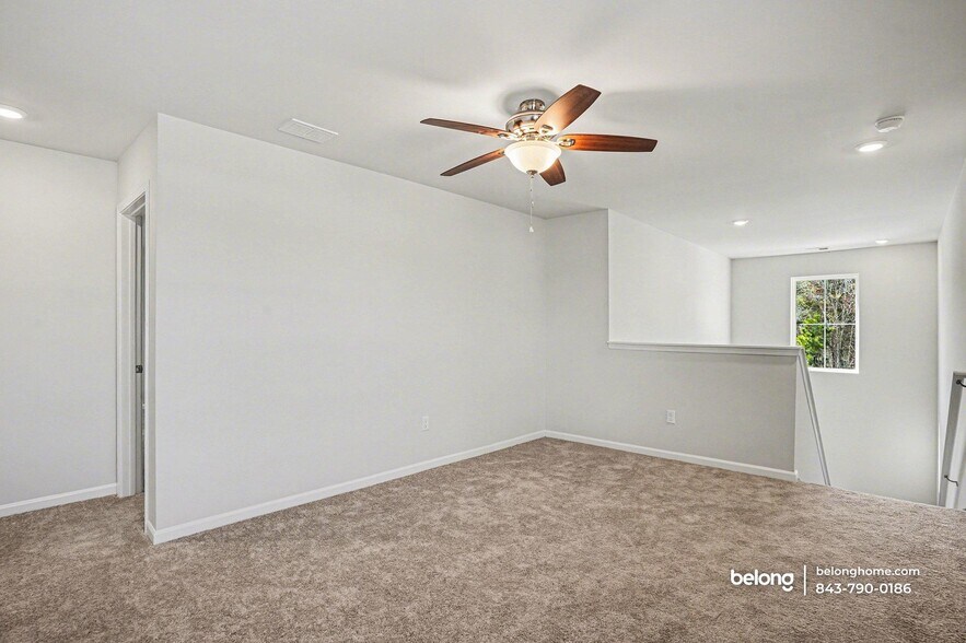 Building Photo - 1055 Sentinel Ct