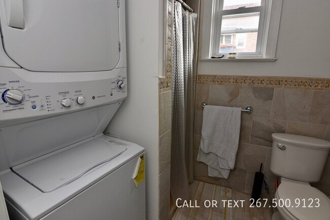 Building Photo - 211 S 45th St