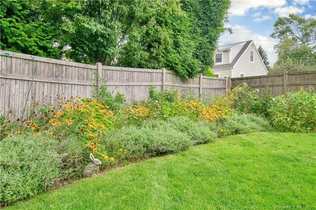 Building Photo - 469 S Benson Rd