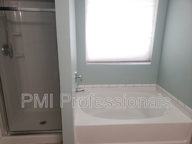 Building Photo - 3368 Mountain Maple Ct