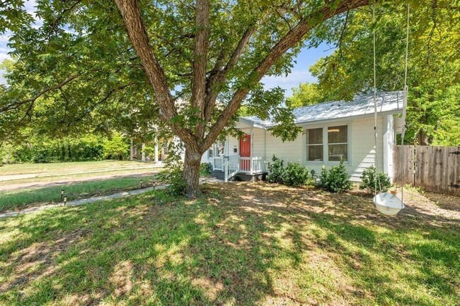 Building Photo - 406 Nelray Blvd