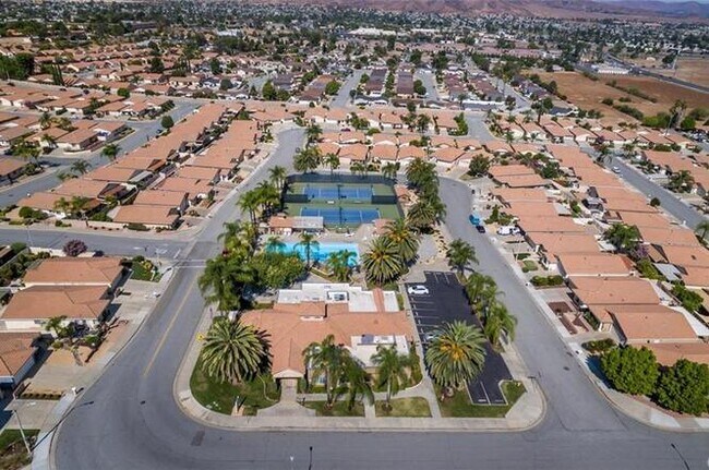 Building Photo - 28138 Bavaria Dr