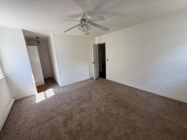 Building Photo - 82 Upton Dr